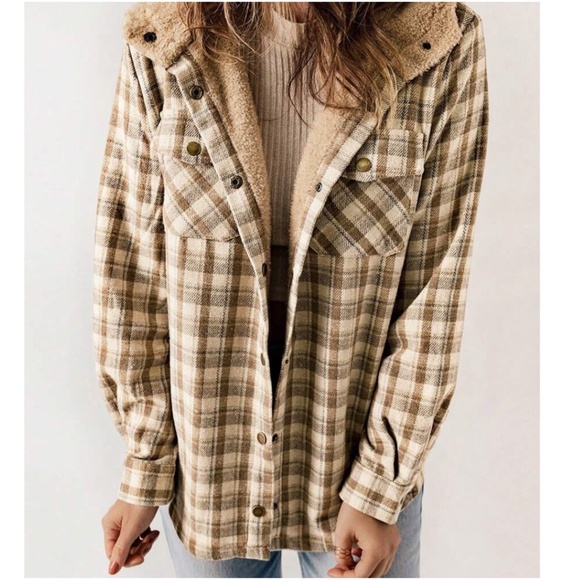 Cozy Plaid Print Teddy Lined Button Jacket Shacket - Picture 7 of 11